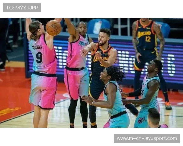 勇士教练布战术带队完成大逆转